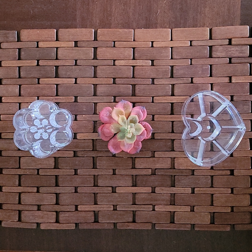 2/$12 Cute acrylic makeup brush/makeup holders